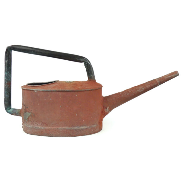 Arrosoir horticole TISSOT ancien rouge en fer et cuivre Fin XIXe Paris (profil)