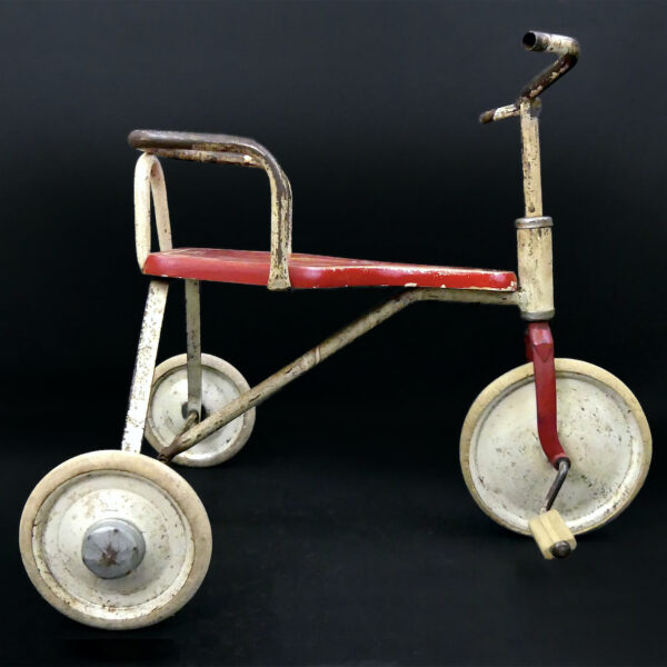 Tricycle enfant Buffalo USA vintage Années 50 Jouet ancien de collection (profil)