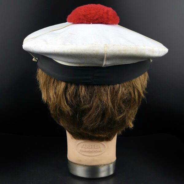 Bachi blanc du RHIN bonnet de marin sur tête à coiffer Marine nationale française (dos)