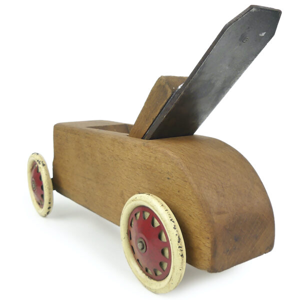 Voiture miniature Hot Rod rabot de menuisier en bois et lame en acier (3/4 dos)