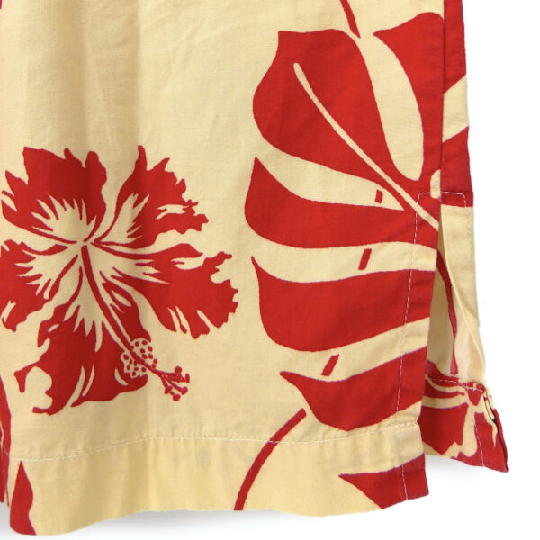 Chemise tahitienne Hinano collector rouge et beige vintage Taille L Tahiti (détail côté bas)