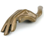 Sculpture main en bronze est signé LOHÉ Artiste français Déco artistique (3/4)