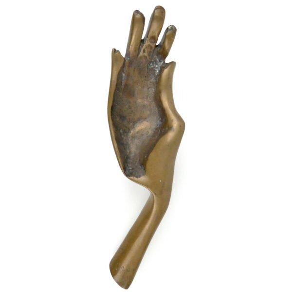 Sculpture main en bronze est signé LOHÉ Artiste français Déco artistique (dessous)