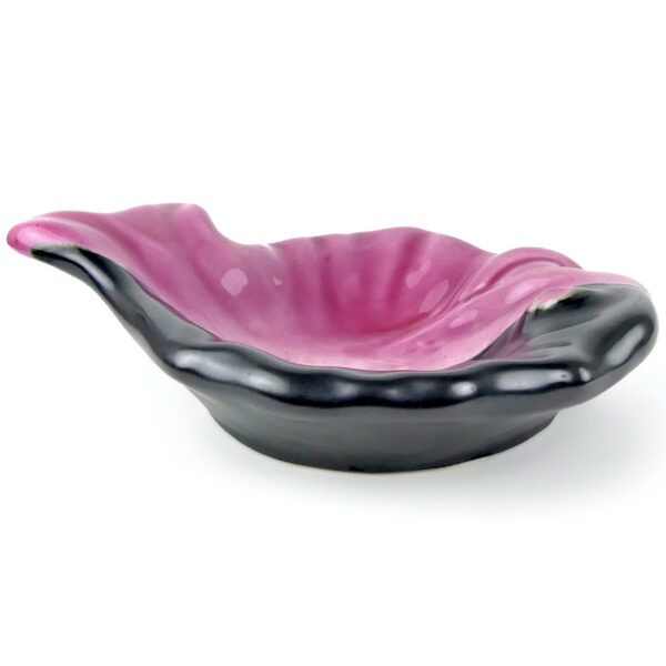 Coupelle poisson vide-poche vintage Vallauris céramique rose et noir Mi-XXe (profil)