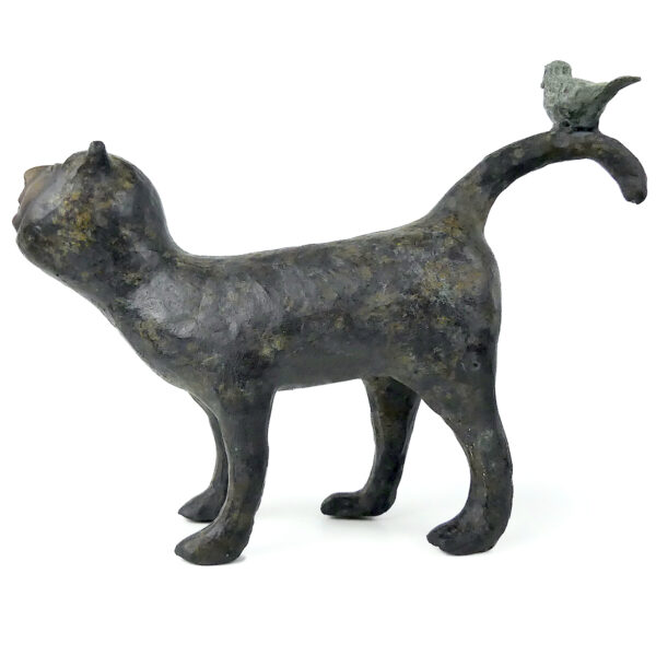 Sculpture anthropo-zoomorphe homme-chat en bronze signée Yuwana Thaïlande (profil)