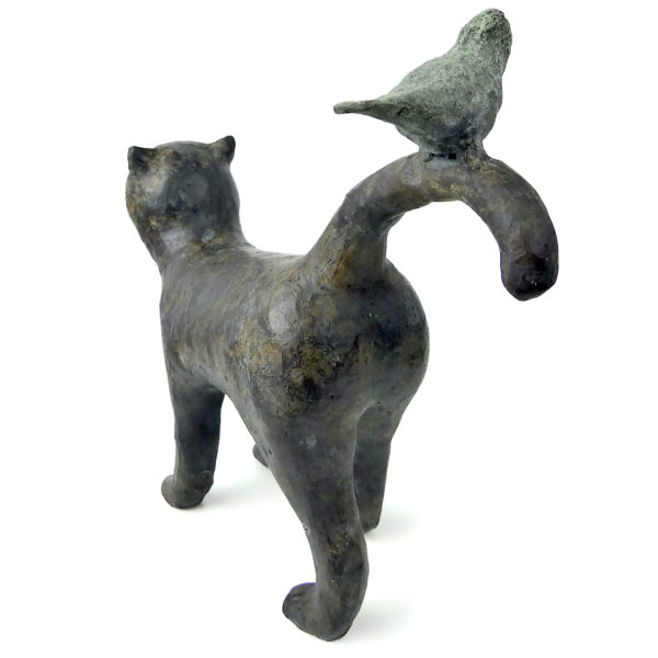Sculpture anthropo-zoomorphe homme-chat en bronze signée Yuwana Thaïlande (3/4 dos)
