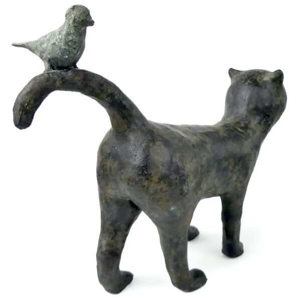 Sculpture anthropo-zoomorphe homme-chat en bronze signée Yuwana Thaïlande (3/4 dos)