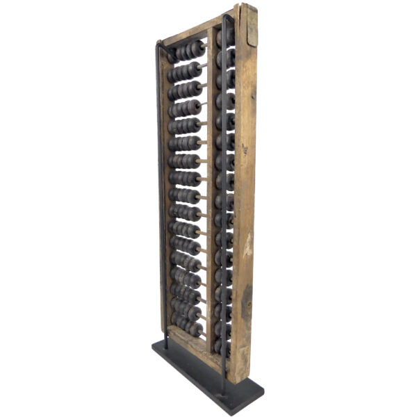 Boulier chinois ancien Suan Pan en bois sur socle métallique (3/4)