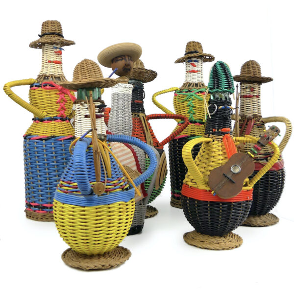 Set de 7 bouteilles scoubidou vintage Déco rétro kitsch Objets souvenir 60