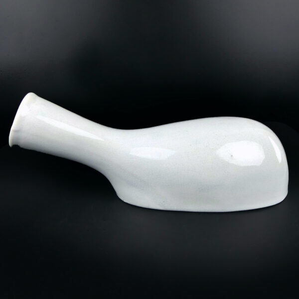Pistolet urinoir masculin Urinal de lit en faïence de Lunéville Fin XIXe (profil)
