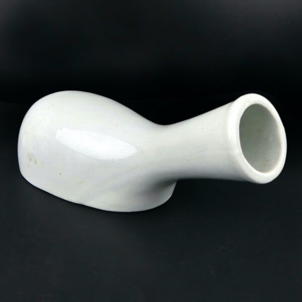 Pistolet urinoir masculin Urinal de lit en faïence de Lunéville Fin XIXe (3/4)