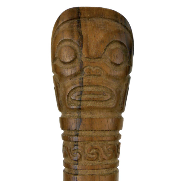 Grande pagaie marquisienne de cérémonie en bois précieux (détail)