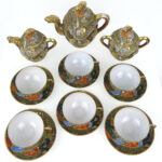 Service à thé Satsuma Dragonware Kutani en porcelaine Début XXe (dessus)