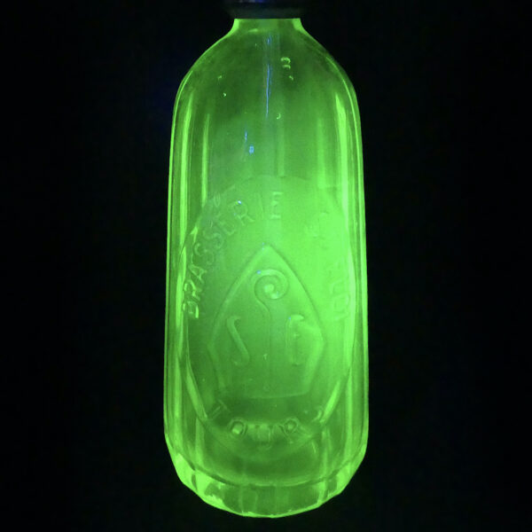 Siphon à eau de Seltz ancien en ouraline et étain Début XXe Tours (fluorescent)