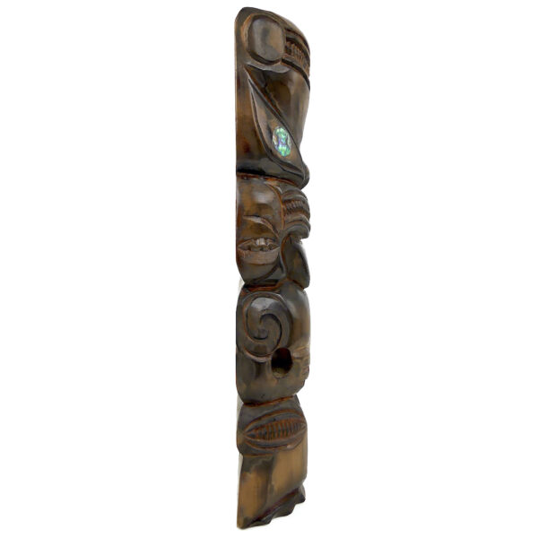 Teko Teko Māori ancien signé Peter Hemice Rotorua bois et ormeaux (profil)