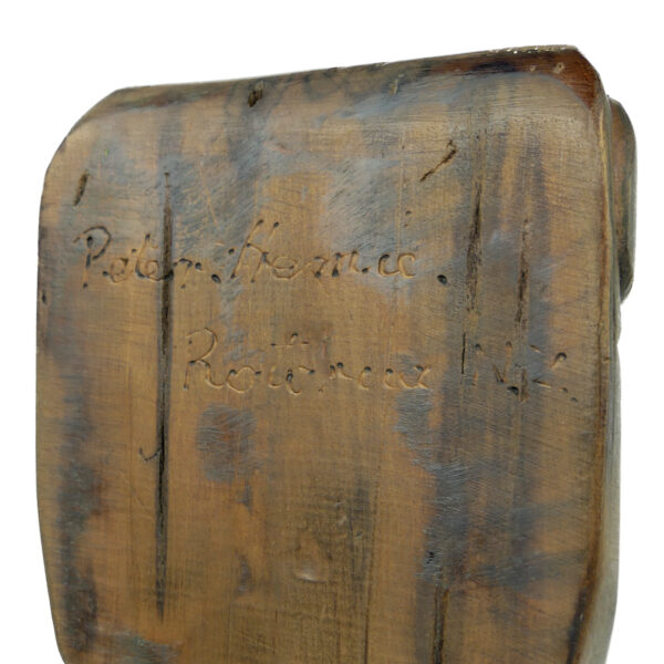 Teko Teko Māori ancien signé Peter Hemice Rotorua bois et ormeaux (signature)