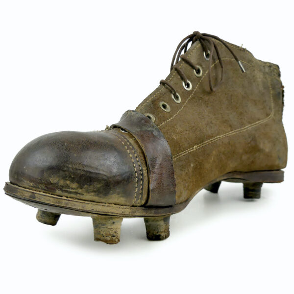 Ensemble de football vintage ballon Tiento chaussures à crampons 1930 (3/4)