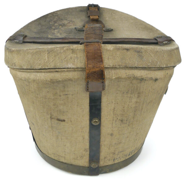 Boîte à chapeau rigide de voyage XIXe Bagage ancien de collection (profil)