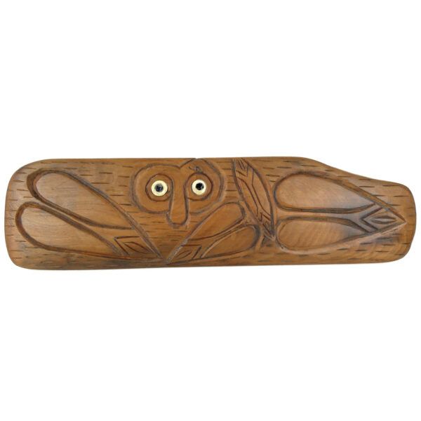 Rongorongo Rapa Nui en bois ciselé sur socle Écriture pascuane Île de Pâques (face)