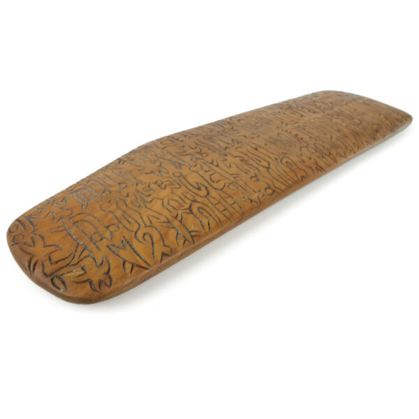 Rongorongo Rapa Nui en bois ciselé sur socle Écriture pascuane Île de Pâques (3/4)