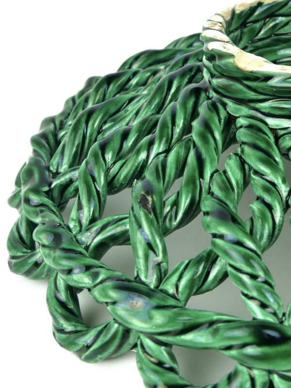Coupe à fruits Massier en céramique tressée verte Vallauris Années 50 (détail)