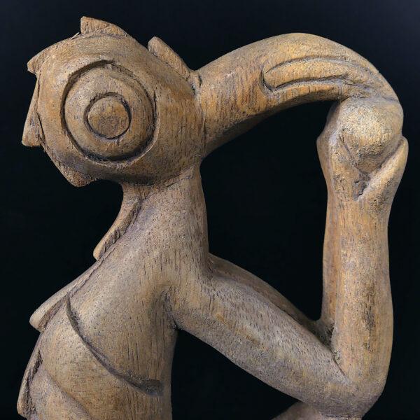 Petit Tangata Manu pascuan en bois clair - Rapa Nui - île de Pâques (détail)