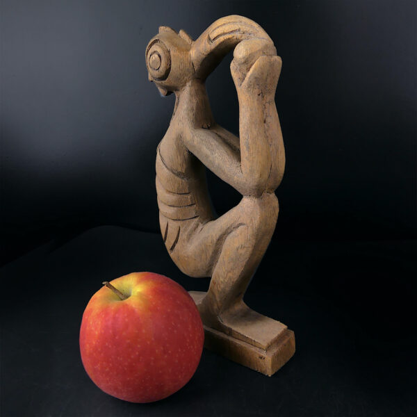 Petit Tangata Manu pascuan en bois clair - Rapa Nui - île de Pâques (proportion)