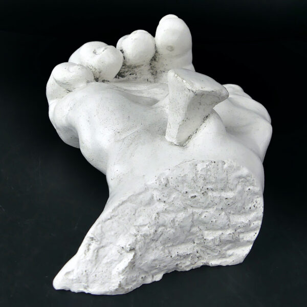 Moulage de main cloué en plâtre signé Octave Art sacré Curiosité (dessous)